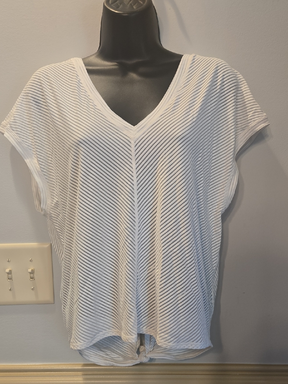 Lululemon "Ahead By Miles" Mesh Tie Top